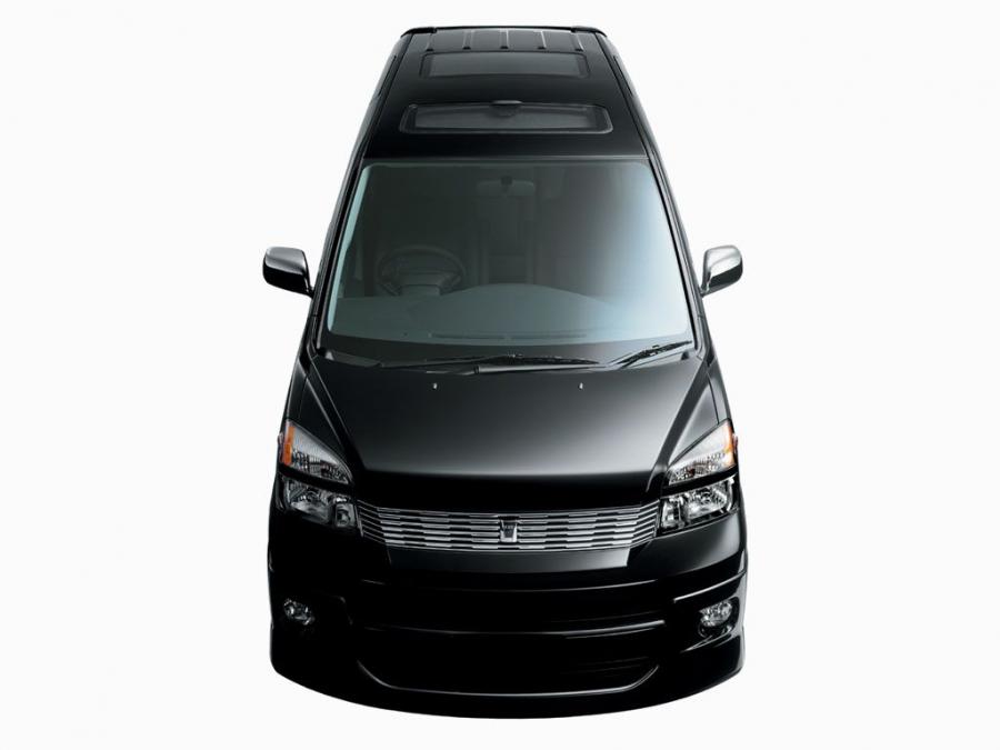  Toyota Voxy 2001 года  (фото 9 из 9)